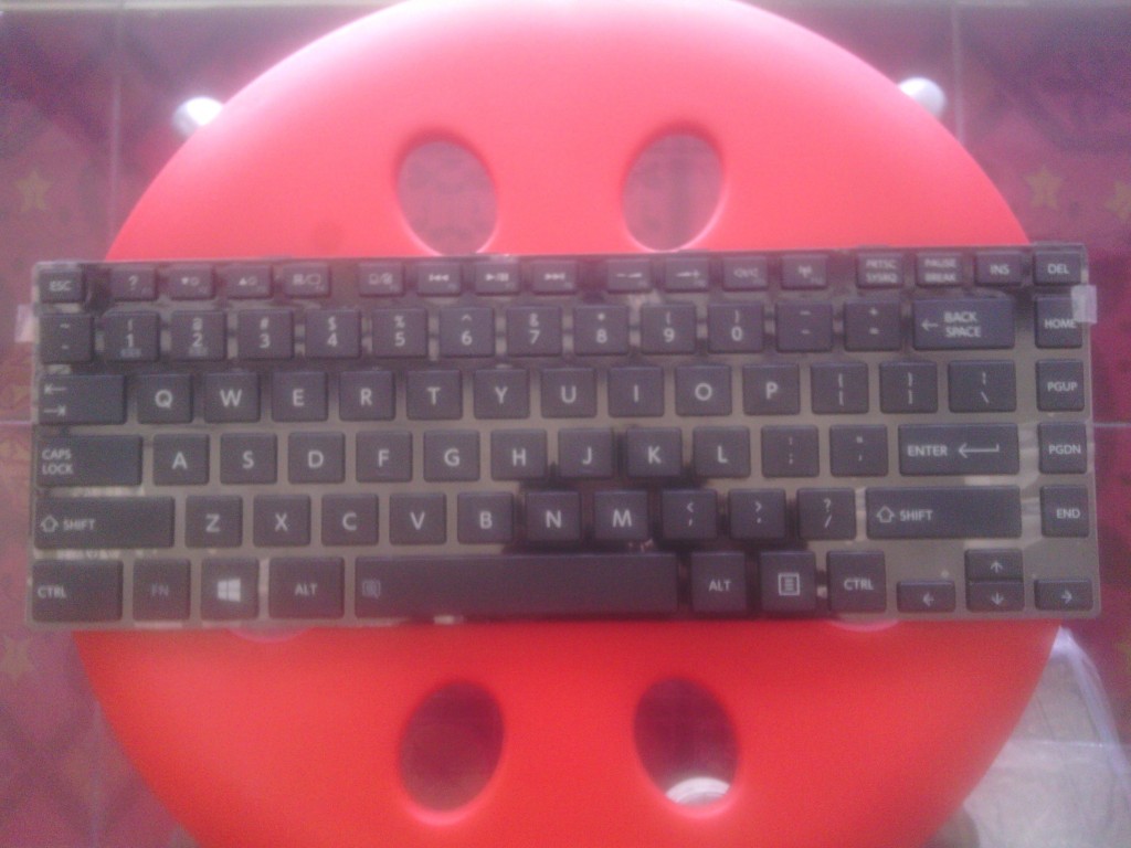 Jual Keyboard Toshiba Satellite M800, M805, L800, L805 L830, L840