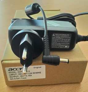 Jual charger, adaptor laptop acer 19V 2.15A Original Yogyakarta