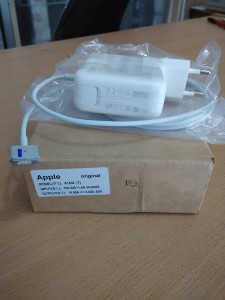 Jual charger, adaptor apple magsafe 2 45Watt Original Yogyakarta